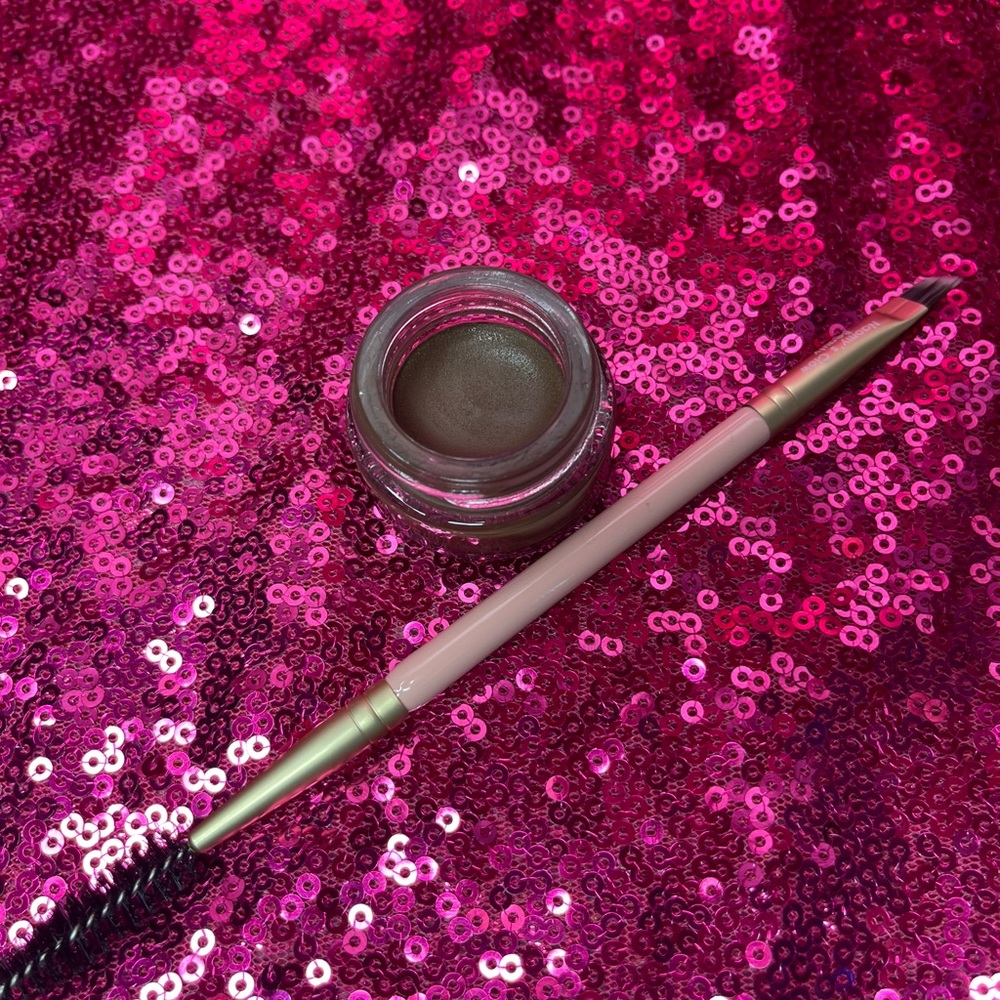 Eyebrows pomade - Picture 1 of 5